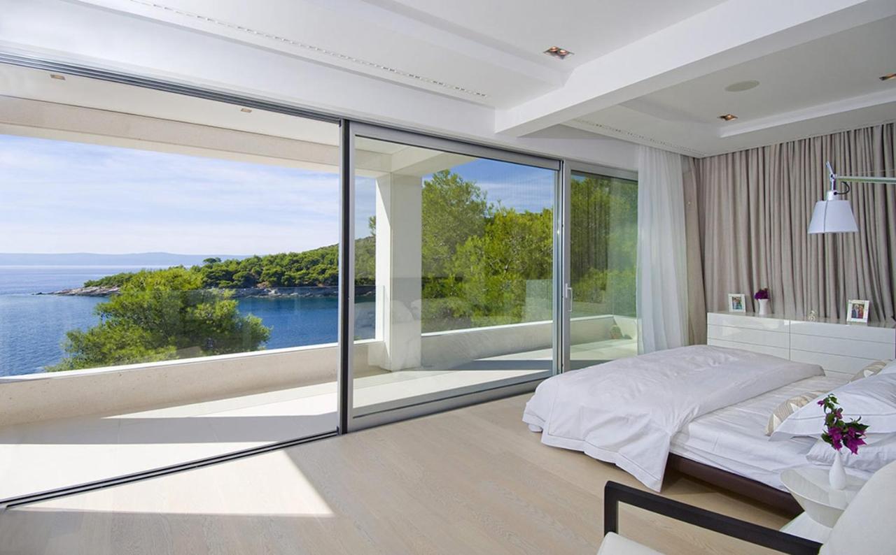 Luxury Seafront Villa My Dream With Private Pool, Jacuzzi And Staff At The Beach On Brac Island - Sumartin Selca  Exterior photo