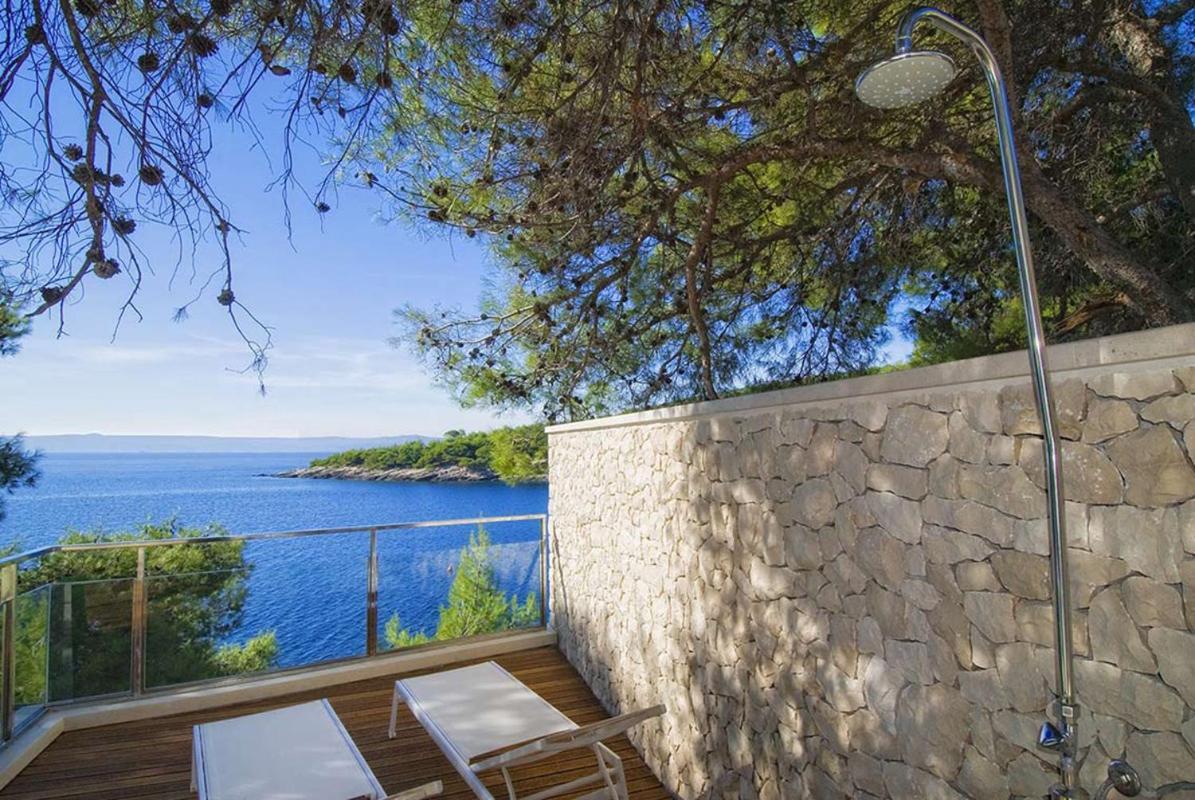 Luxury Seafront Villa My Dream With Private Pool, Jacuzzi And Staff At The Beach On Brac Island - Sumartin Selca  Exterior photo