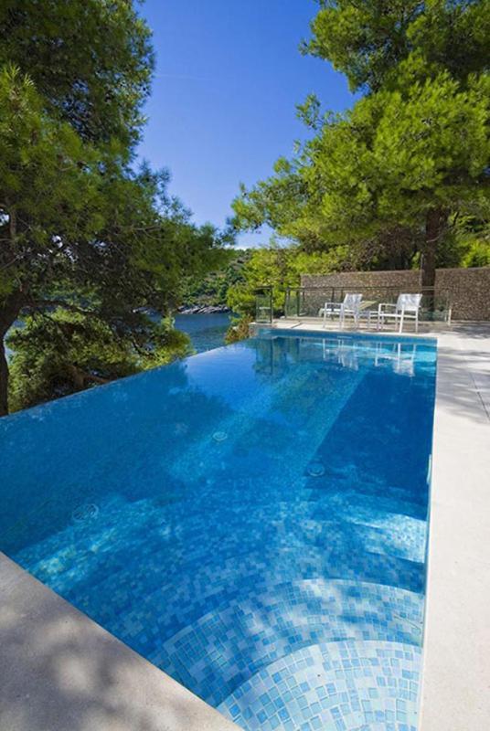 Luxury Seafront Villa My Dream With Private Pool, Jacuzzi And Staff At The Beach On Brac Island - Sumartin Selca  Exterior photo